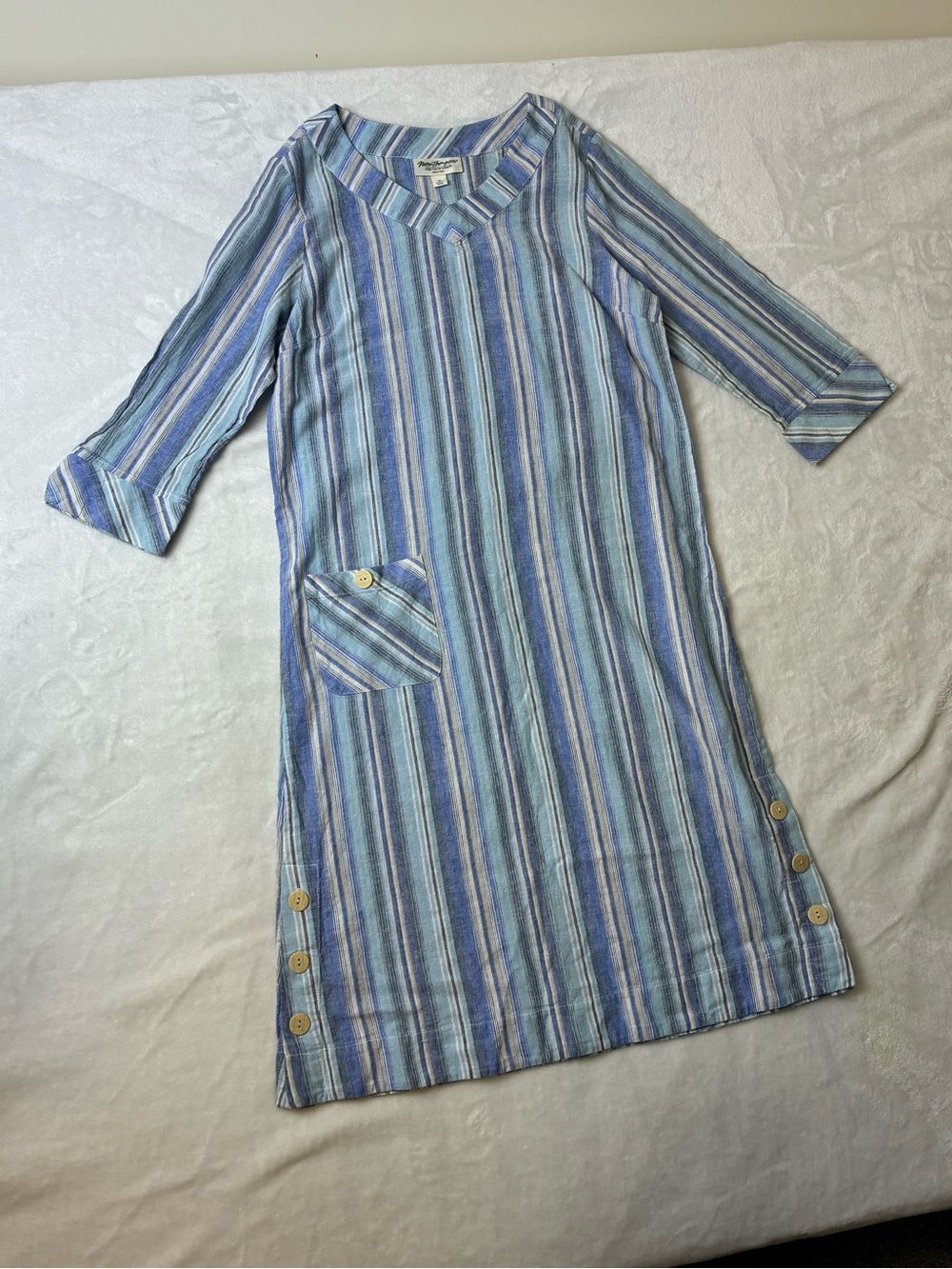 Norm Thompson Striped Blue-Aqua V-Neck Button Hem Linen-Blend Dress